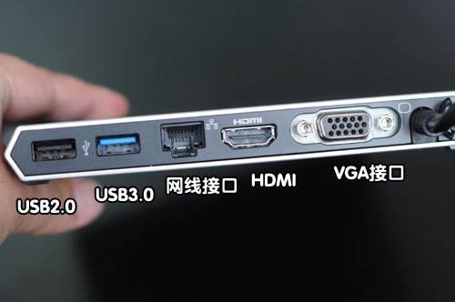花屏死機(jī)解決方法：1檢查重新連接主機(jī)和顯示屏！